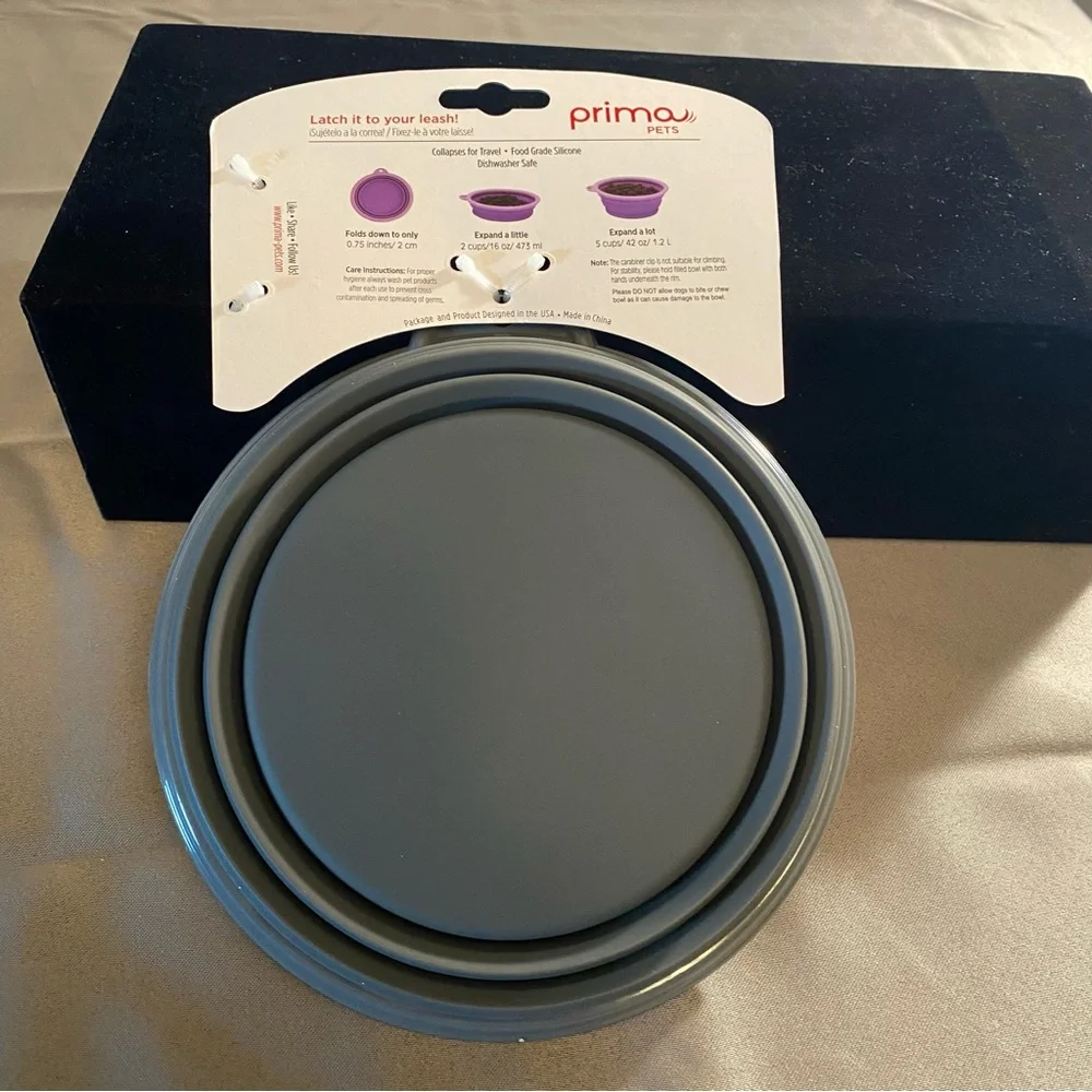 NWT prima pets 2 collapsible travel bowl. Set of two. Capacity 5 cups.